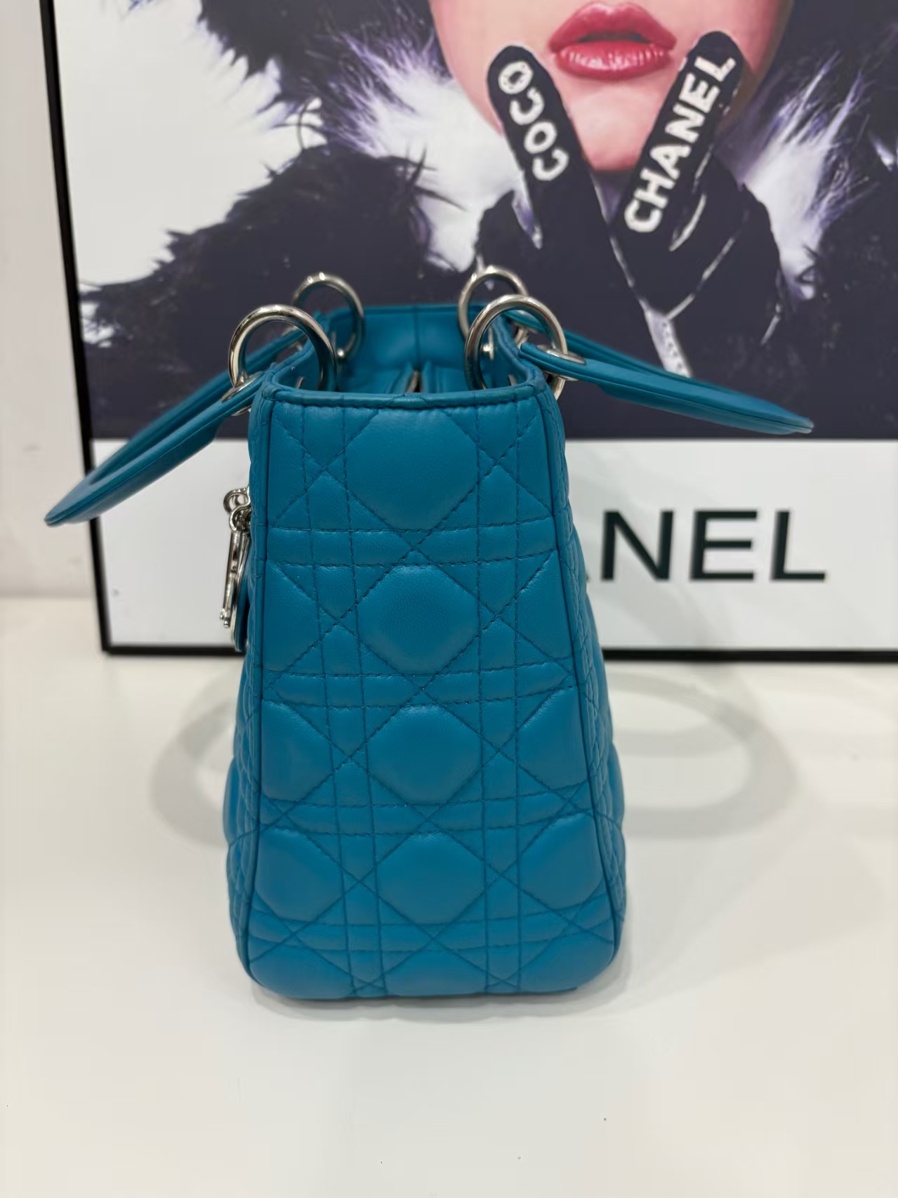 Dior 디올 블루 스웨이드 데이비 핸드백